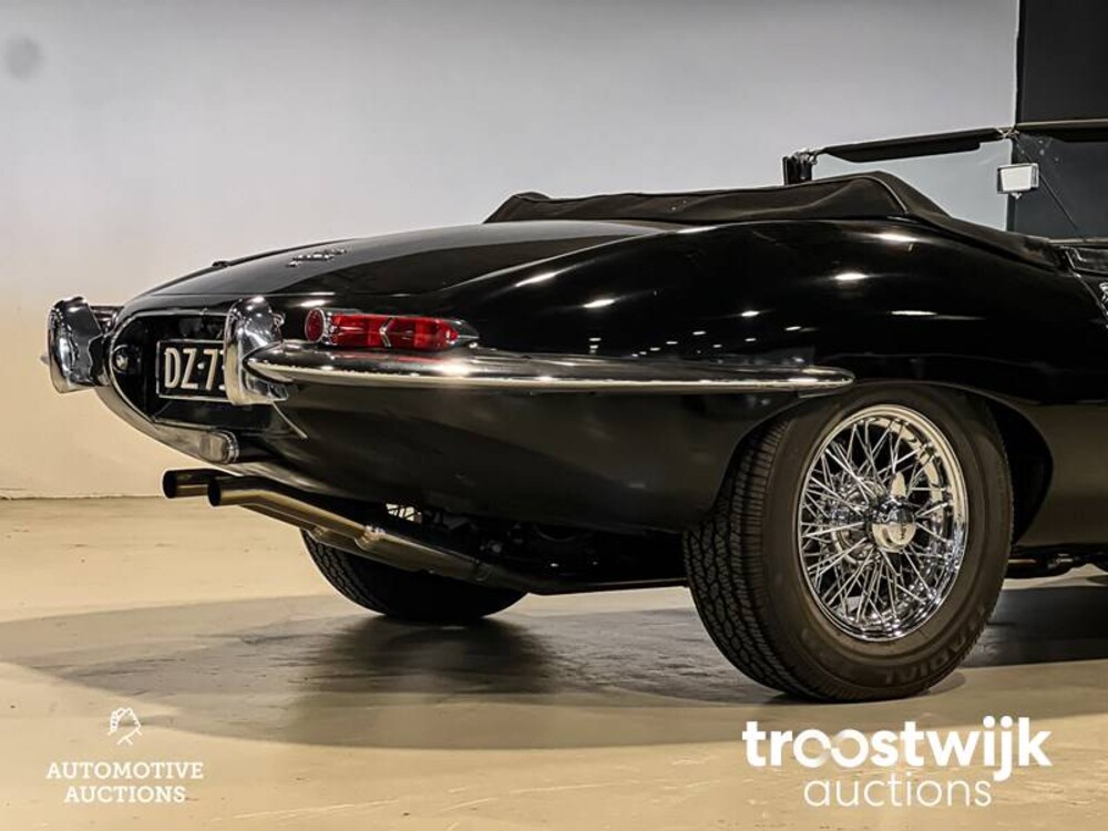 jaguar E-type S1 4.2 L6 OTS Car