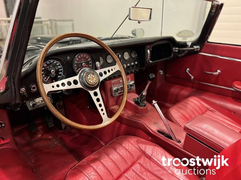 jaguar E-type S1 4.2 L6 OTS Car