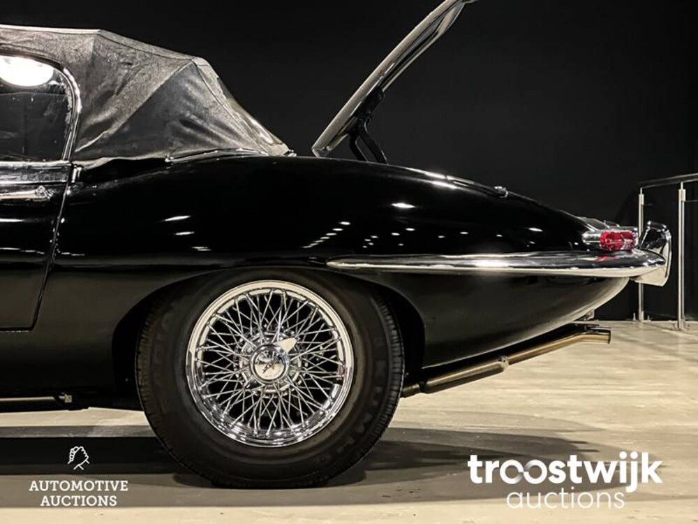 jaguar E-type S1 4.2 L6 OTS Car