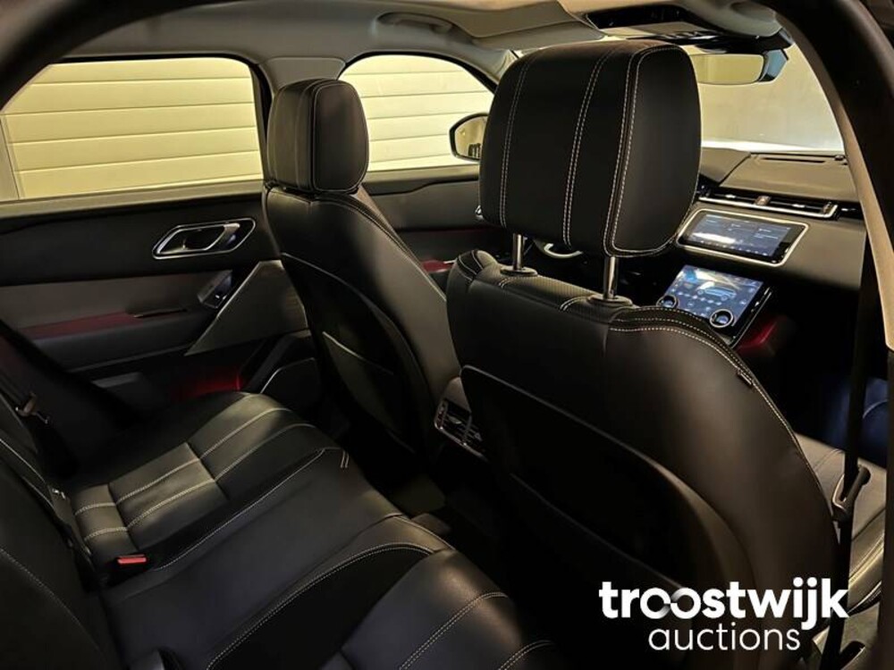 Land Rover Range Rover Velar 3.0 V6 AWD  Car