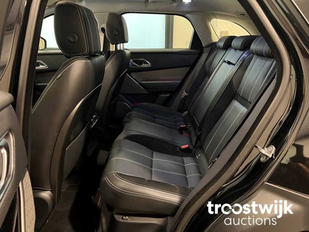 Land Rover Range Rover Velar 3.0 V6 AWD  Car