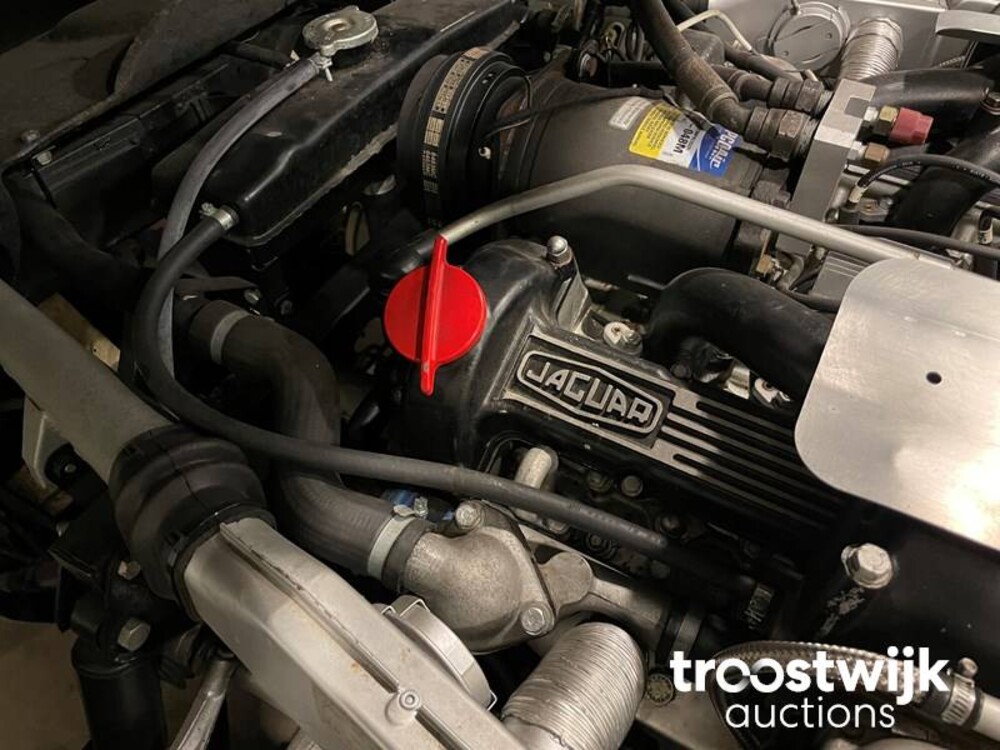 Jaguar E-Type Series III 5.3 V12 Car