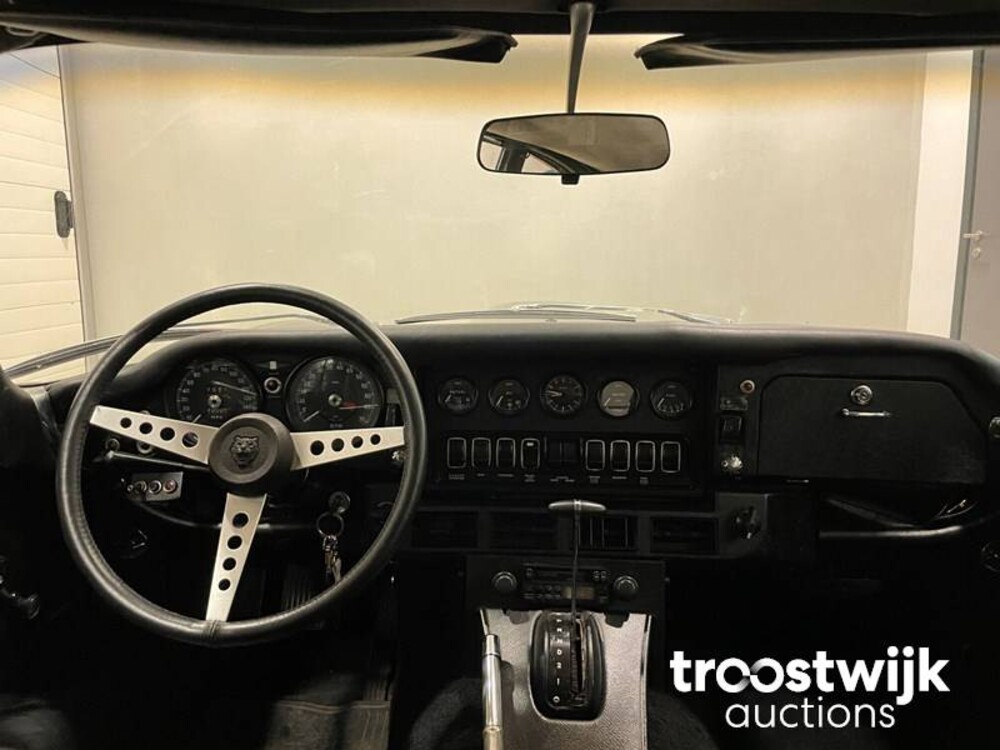 Jaguar E-Type Series III 5.3 V12 Car