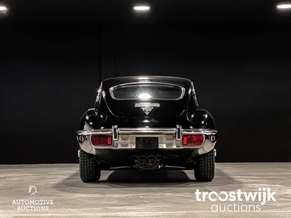 Jaguar E-Type Series III 5.3 V12 Car