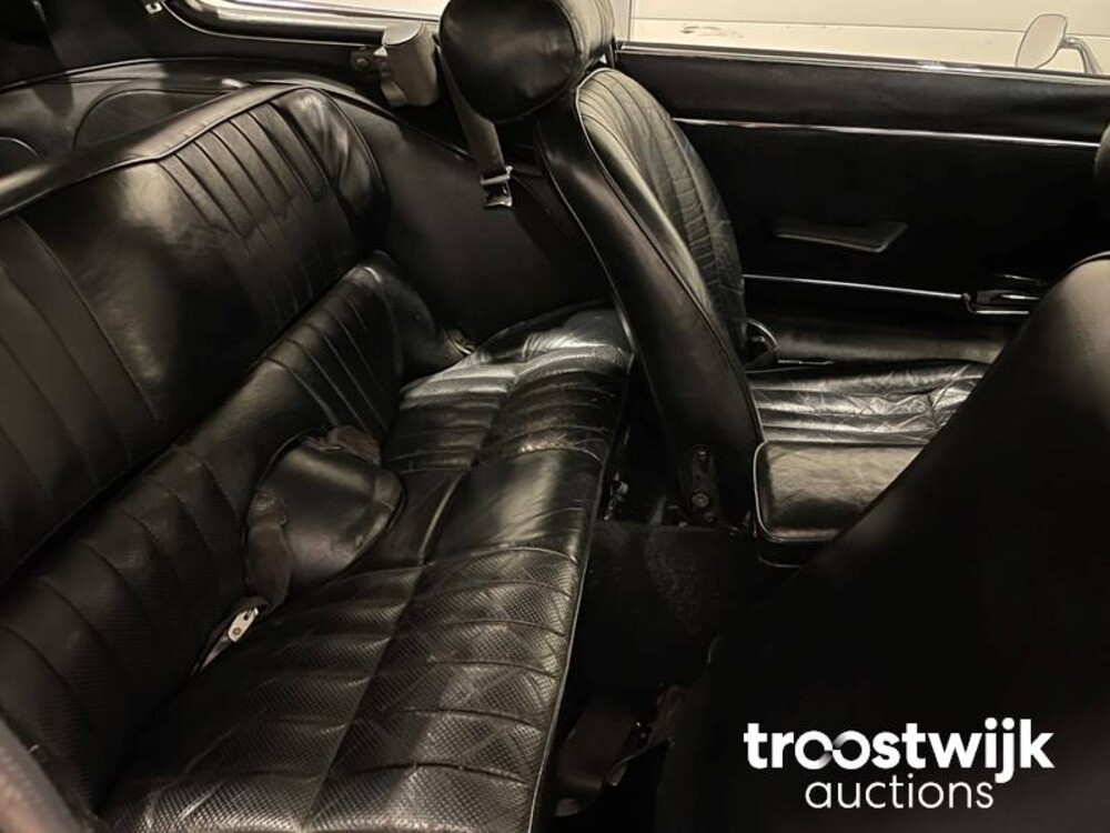 Jaguar E-Type Series III 5.3 V12 Car