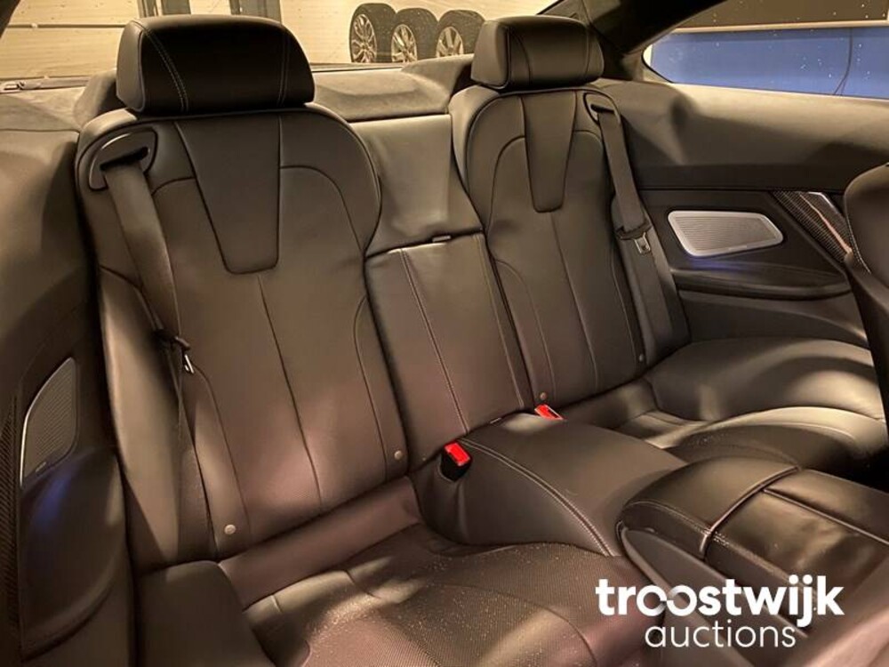 BMW M6 Coupe 4.4 V8 Competition Pakket Car