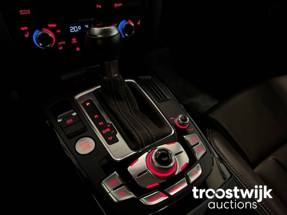 Audi RS5 4.2 FSI Quattro Cabriolet FACELIFT Car