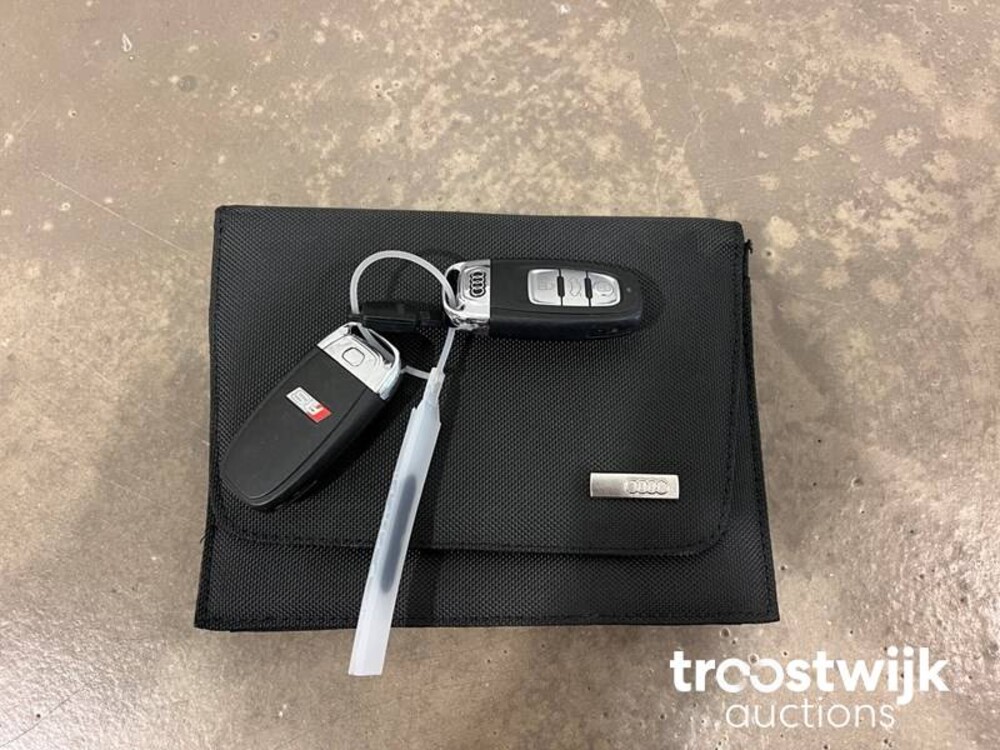 Audi RS5 4.2 FSI Quattro Cabriolet FACELIFT Car