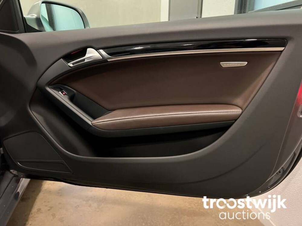 Audi RS5 4.2 FSI Quattro Cabriolet FACELIFT Car