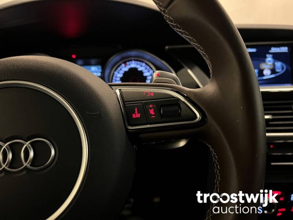 Audi RS5 4.2 FSI Quattro Cabriolet FACELIFT Car