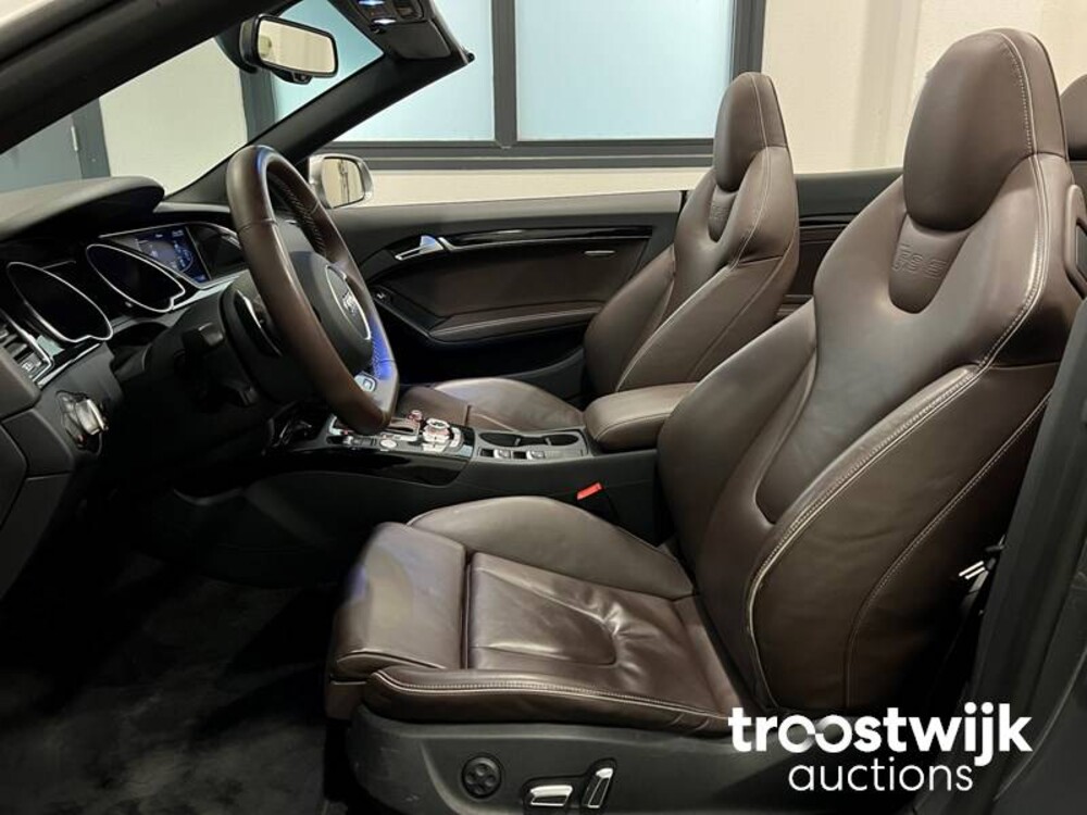 Audi RS5 4.2 FSI Quattro Cabriolet FACELIFT Car