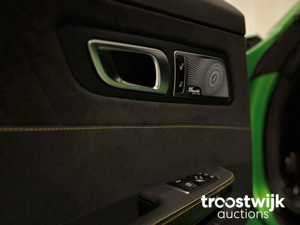 Mercedes-Benz AMG GT-R Posaidon GT-Klasse Car