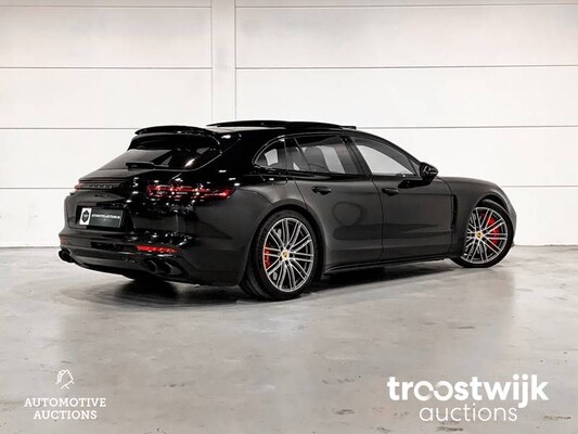 Porsche Panamera Sport Turismo Turbo S E-Hybrid 4.0 V8 Car