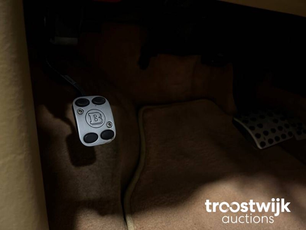 Mercedes-Benz Viano Brabus 4.4 V6 VIP Car