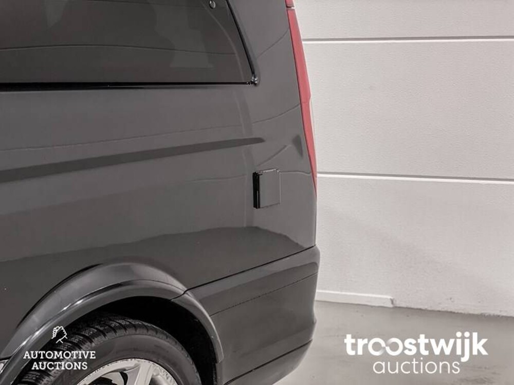Mercedes-Benz Viano Brabus 4.4 V6 VIP Car