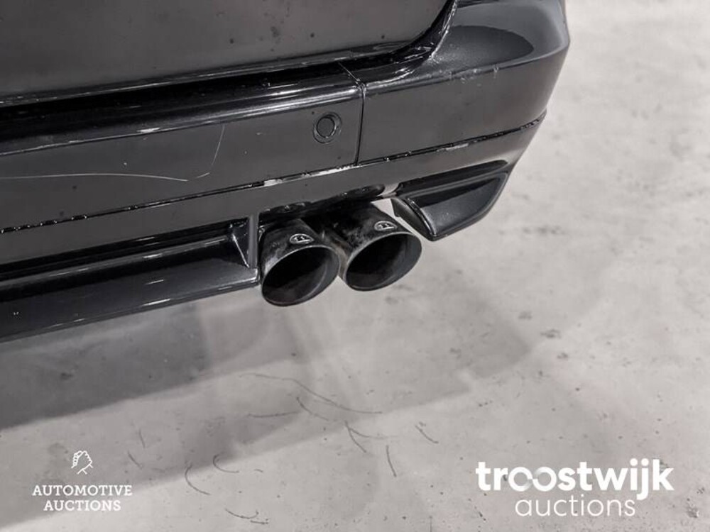 Mercedes-Benz Viano Brabus 4.4 V6 VIP Car