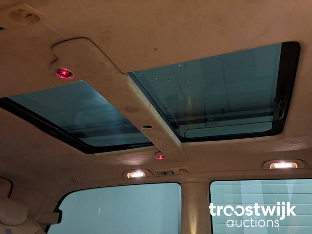 Mercedes-Benz Viano Brabus 4.4 V6 VIP Car