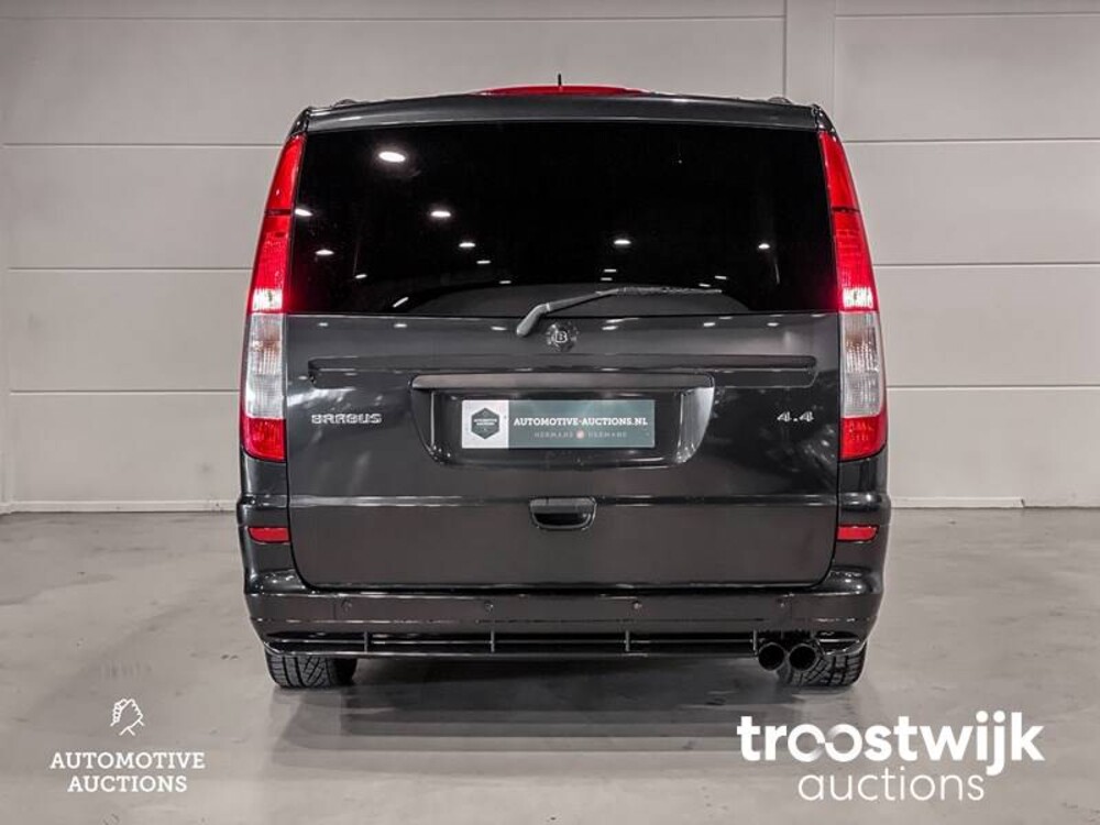 Mercedes-Benz Viano Brabus 4.4 V6 VIP Car
