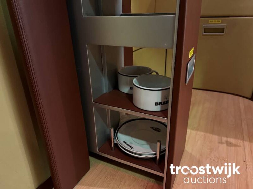 Mercedes-Benz Viano Brabus 4.4 V6 VIP Car