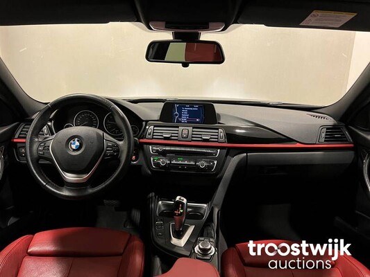 BMW 320i Executive Sportline 3-serie 184pk 2012, 15-XHT-3