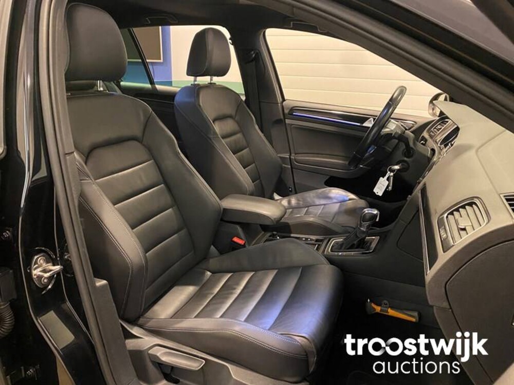 Volkswagen Golf GTE 1.4 TSI Car