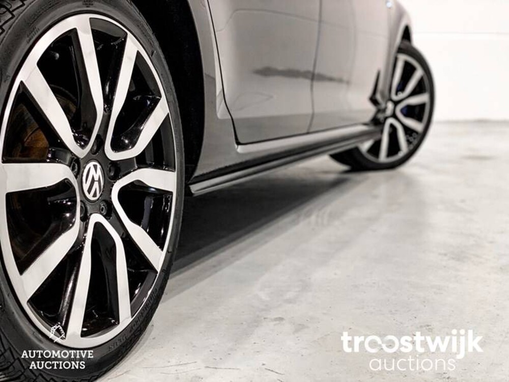 Volkswagen Golf GTE 1.4 TSI Car
