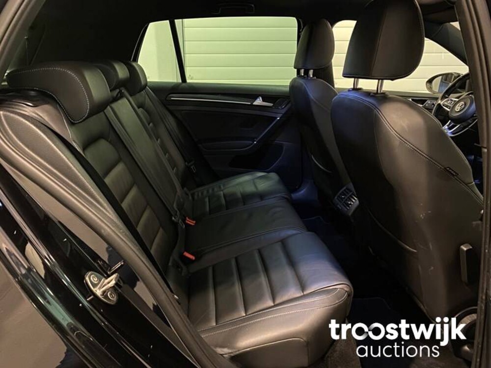 Volkswagen Golf GTE 1.4 TSI Car