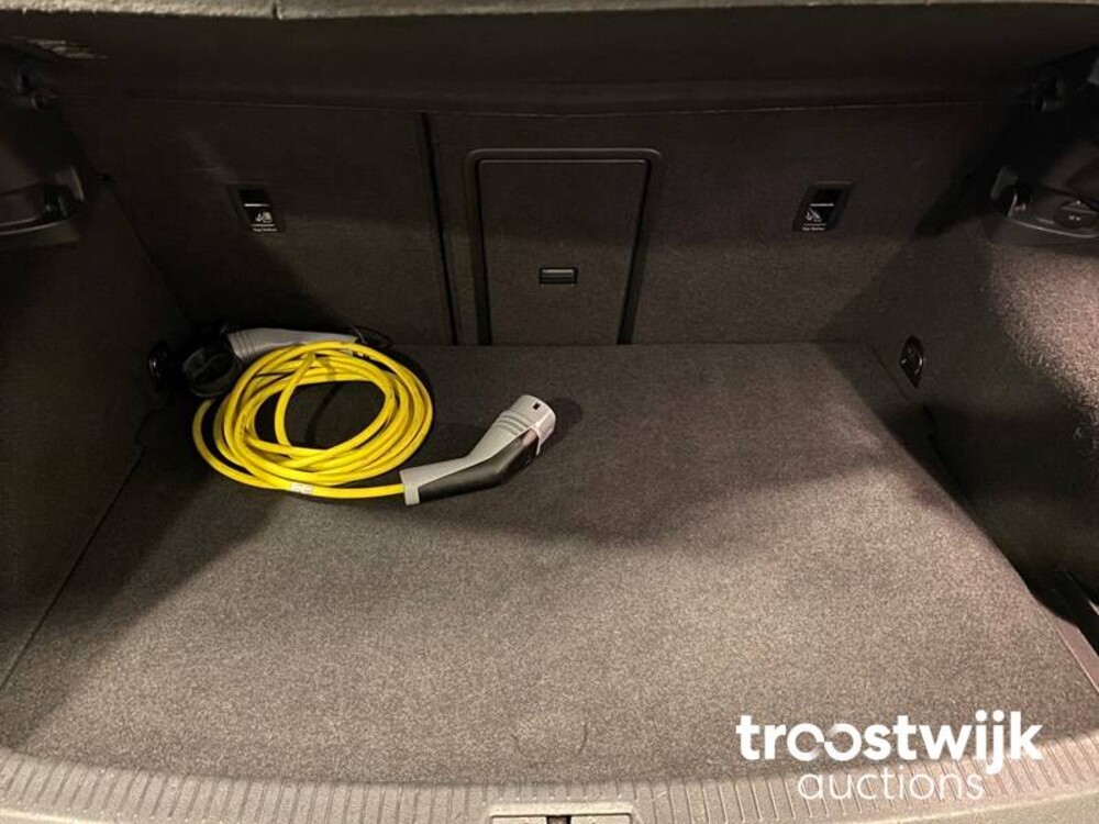 Volkswagen Golf GTE 1.4 TSI Car