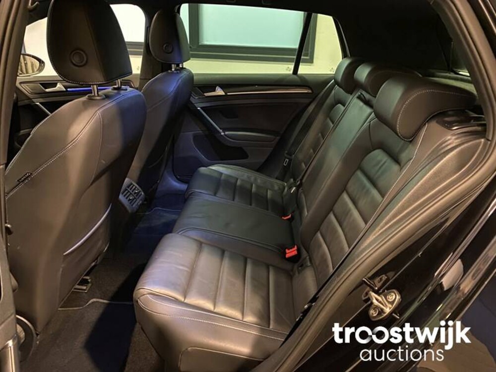 Volkswagen Golf GTE 1.4 TSI Car