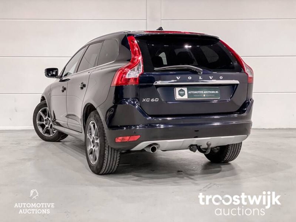 Volvo XC60 D3 R-Design 2.0 Car