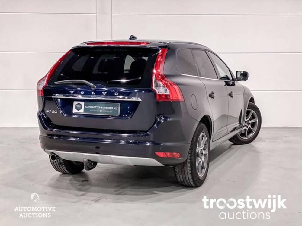 Volvo XC60 D3 R-Design 2.0 Car