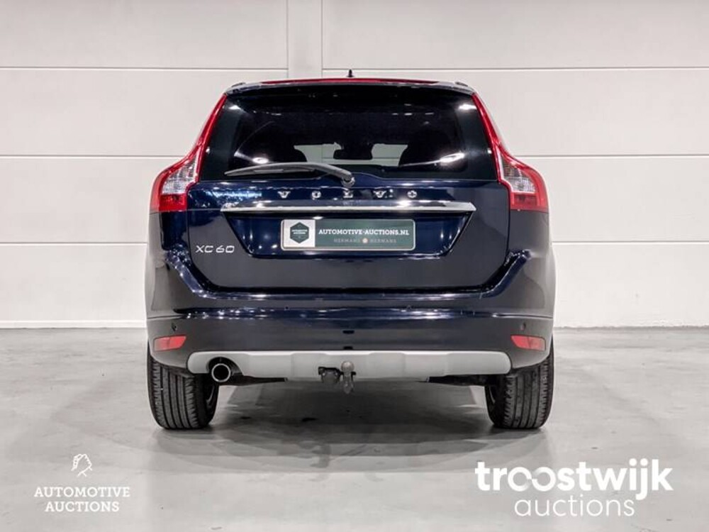 Volvo XC60 D3 R-Design 2.0 Car