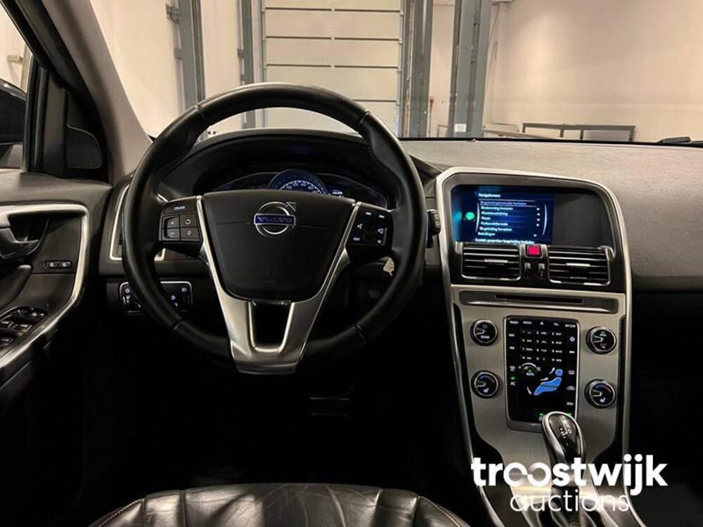 Volvo XC60 D3 R-Design 2.0 Car