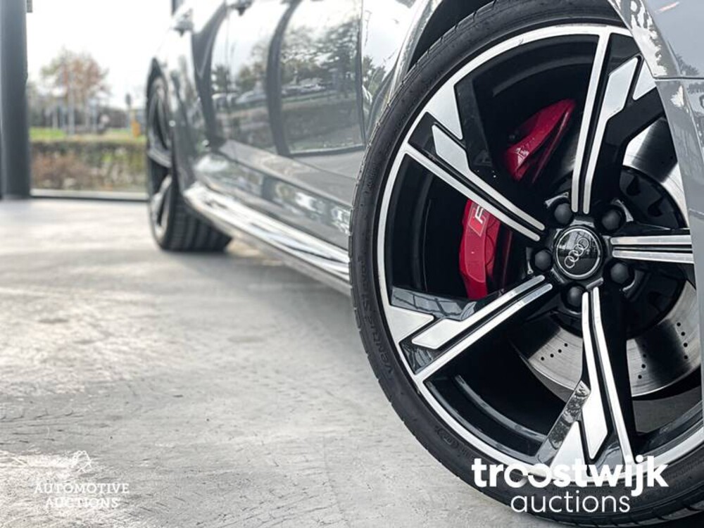 Audi RS4 2.9 V6 TFSI Quattro Car