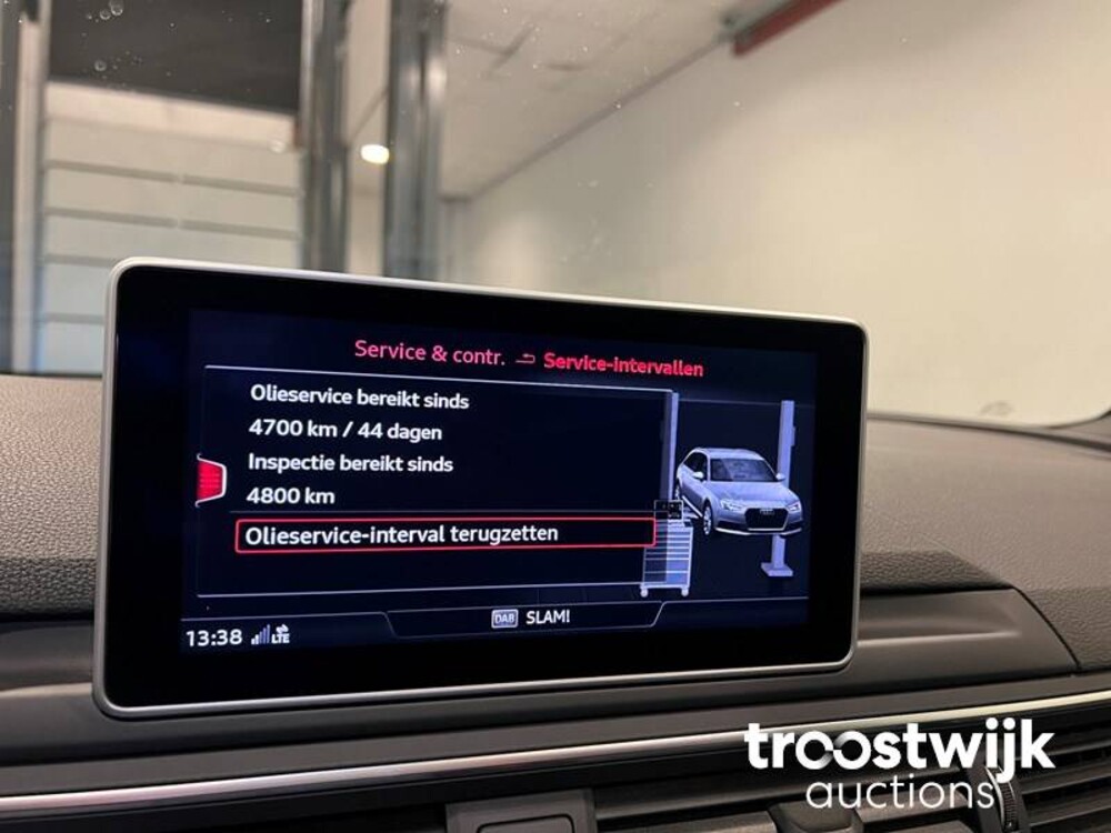 Audi RS4 2.9 V6 TFSI Quattro Car