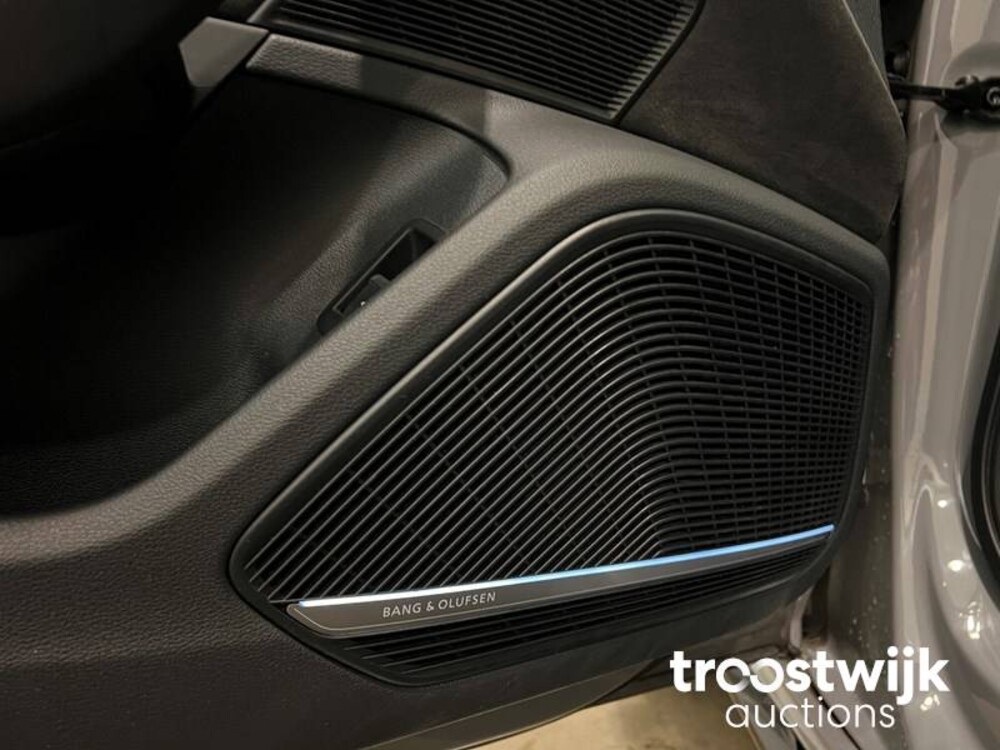 Audi RS4 2.9 V6 TFSI Quattro Car