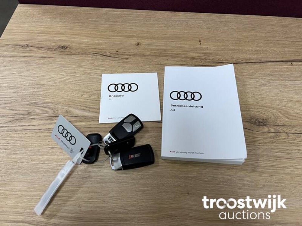 Audi RS4 2.9 V6 TFSI Quattro Car