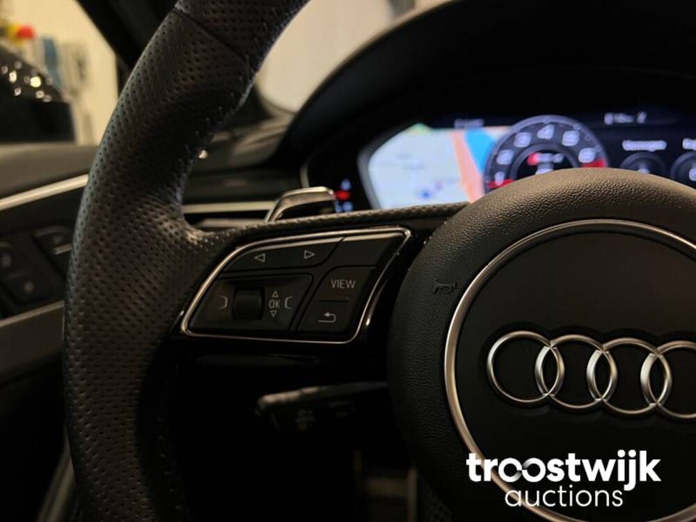 Audi RS4 2.9 V6 TFSI Quattro Car