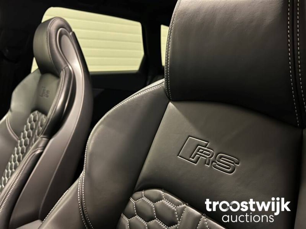 Audi RS4 2.9 V6 TFSI Quattro Car