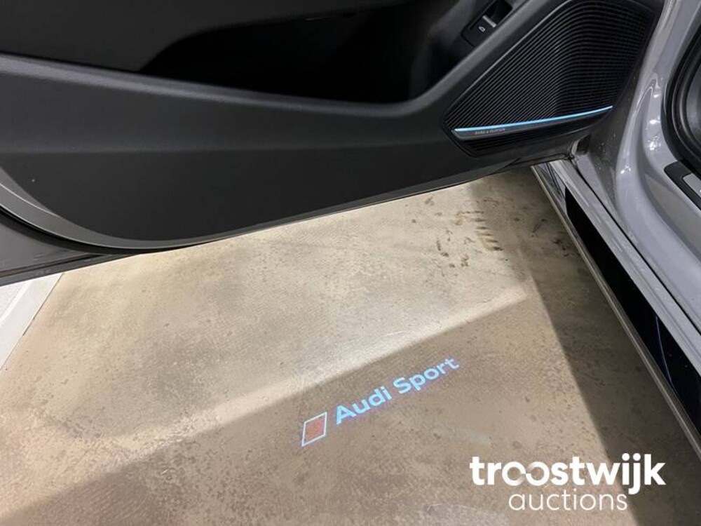 Audi RS4 2.9 V6 TFSI Quattro Car