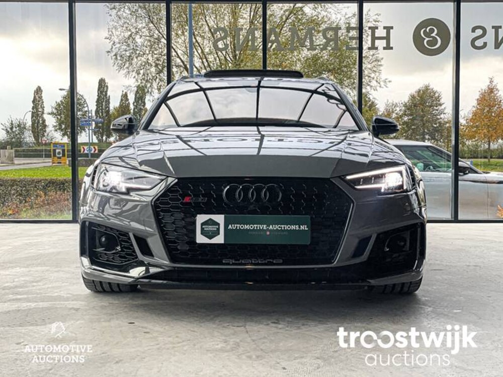 Audi RS4 2.9 V6 TFSI Quattro Car