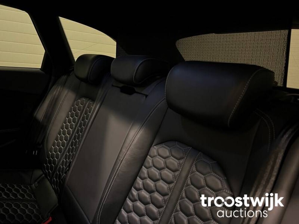 Audi RS4 2.9 V6 TFSI Quattro Car