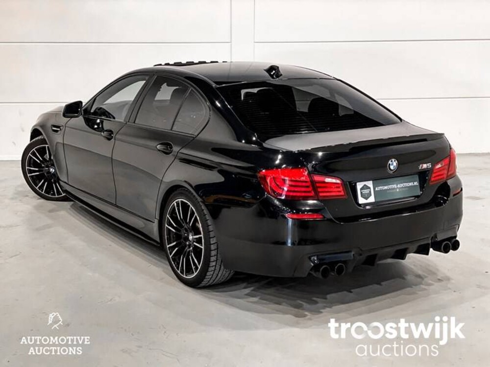 BMW 535xi High Executive M5 Pakket 5-serie Car