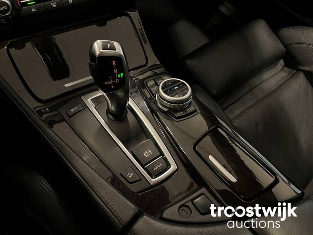 BMW 535xi High Executive M5 Pakket 5-serie Car