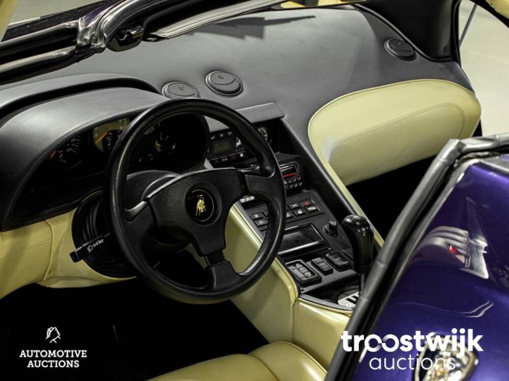 Lamborghini Diablo VT Roadster 5.7 V12 Car