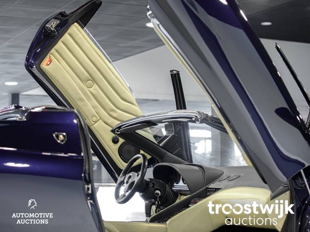 Lamborghini Diablo VT Roadster 5.7 V12 Car