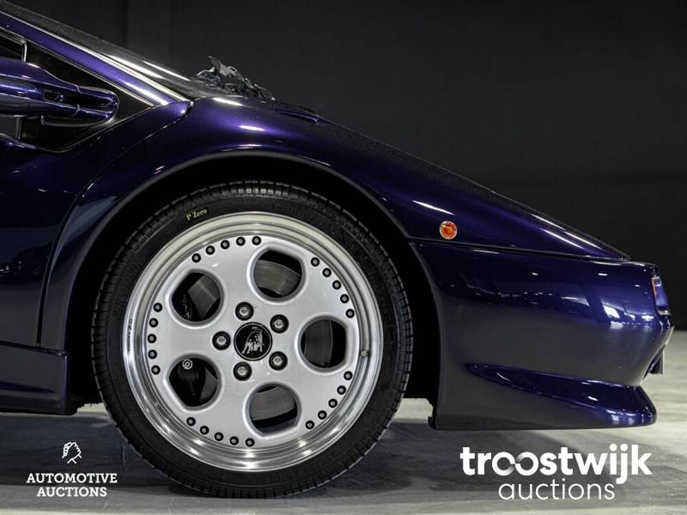 Lamborghini Diablo VT Roadster 5.7 V12 Car