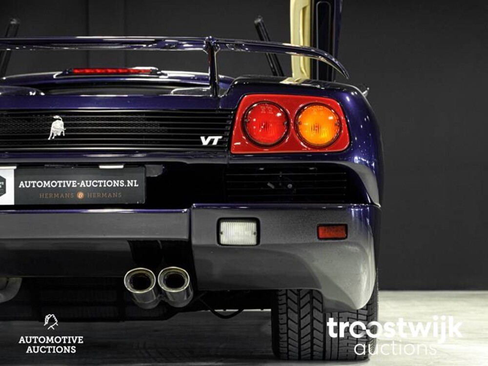 Lamborghini Diablo VT Roadster 5.7 V12 Car