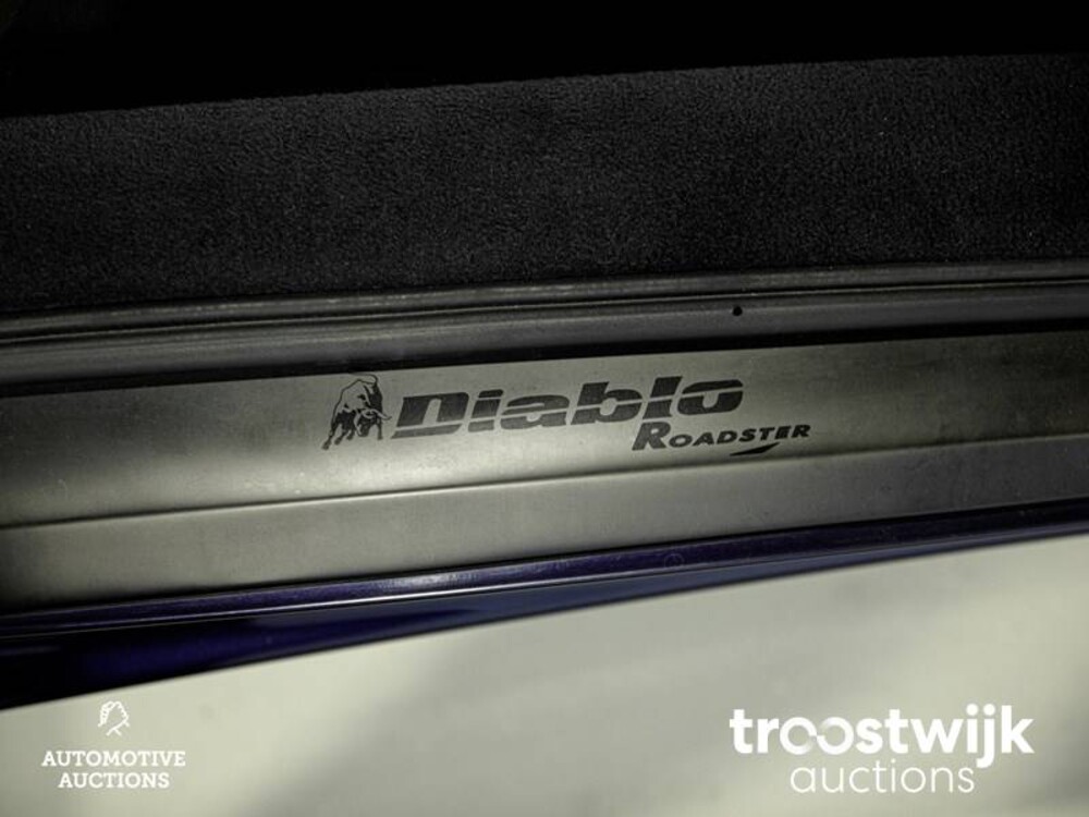 Lamborghini Diablo VT Roadster 5.7 V12 Car