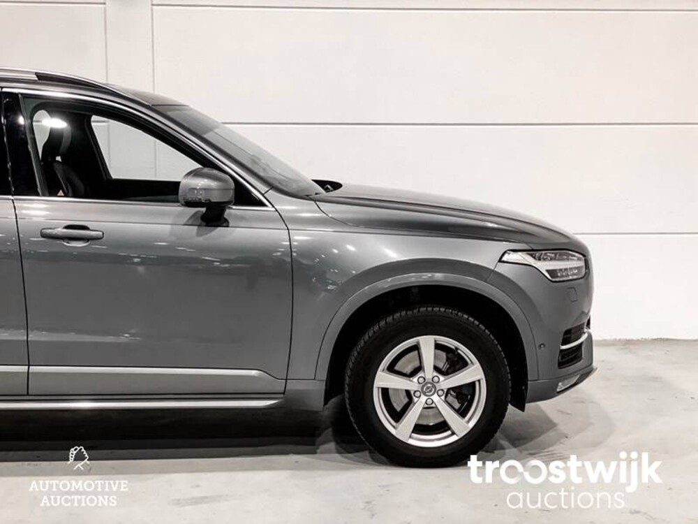 Volvo XC90 D5 2.0 AWD Inscription  Car